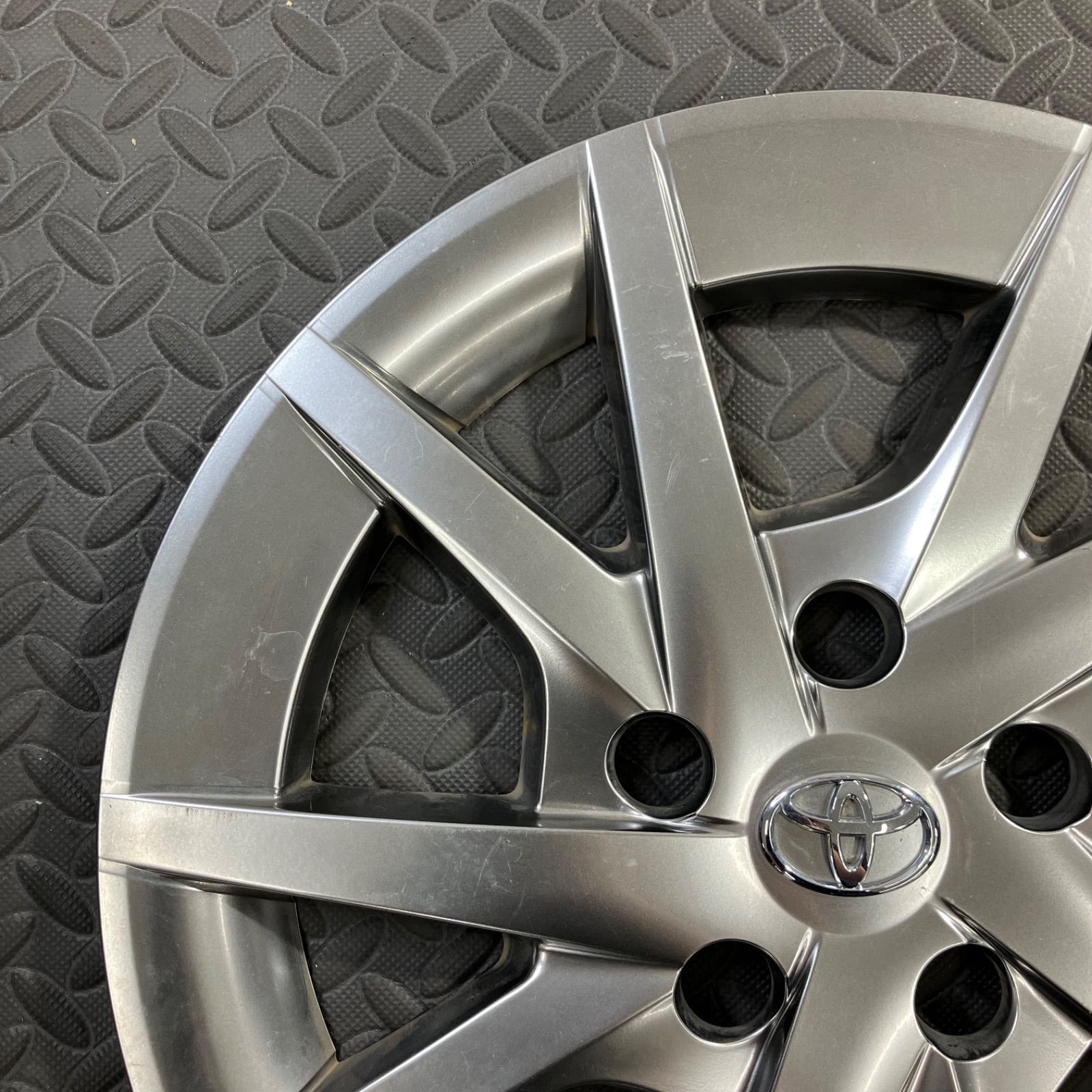 トヨタ プリウスα 40系 ハイグロス ホイールキャップ 1枚 純正 中古 