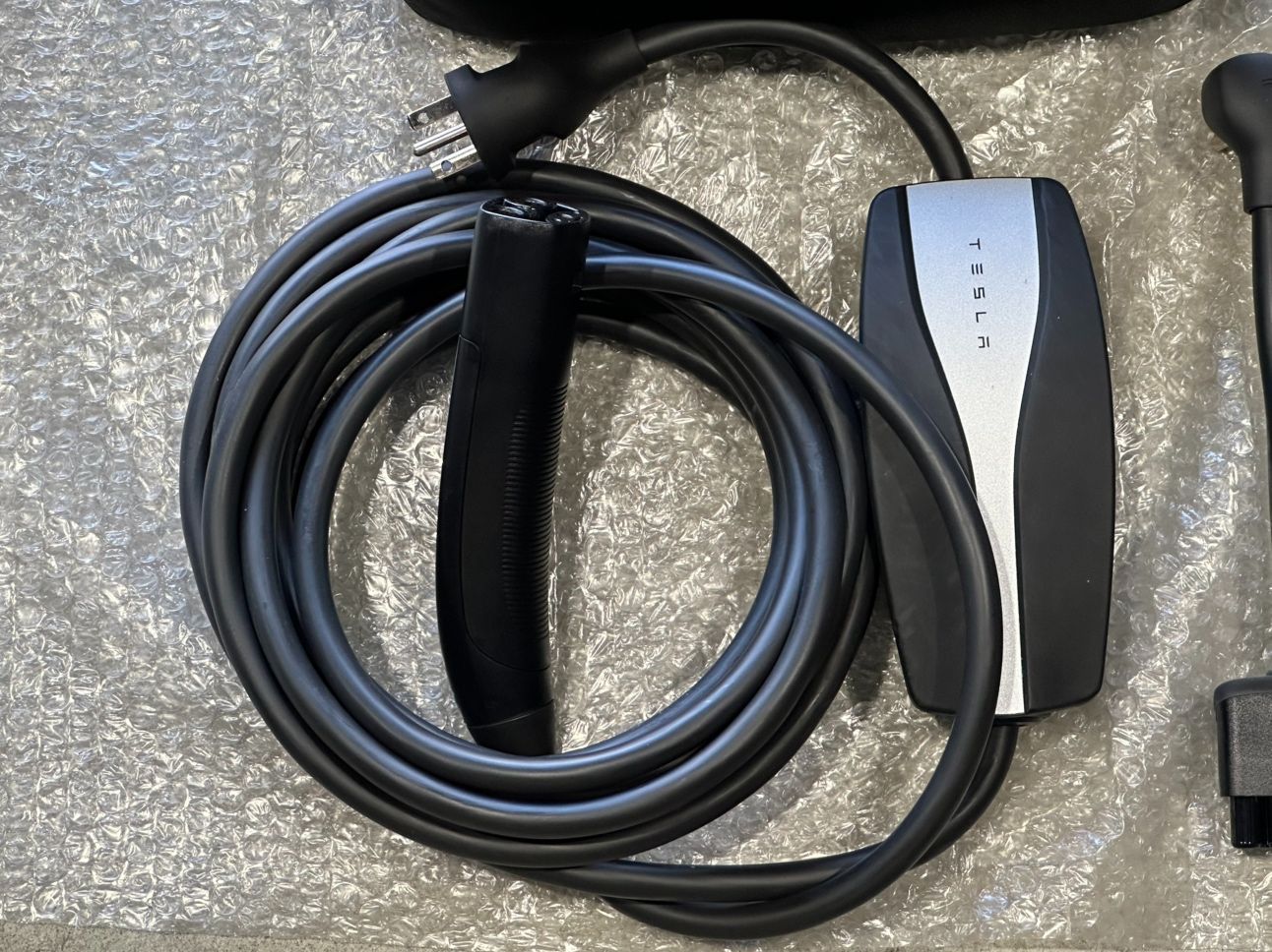 テスラ 純正品 GEN II モバイルコネクター 充電ケーブル 100V NEMA 5