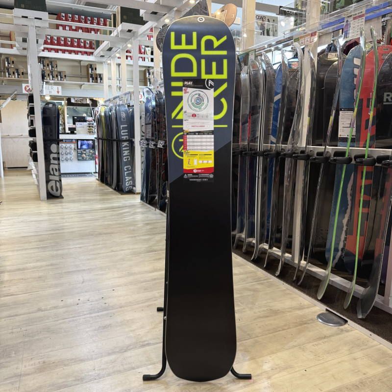 ナイデッカー　PLAY 152 フラットロッカー　板　21-22 即納】メンズ スノーボード 板 型落ち 旧モデル 152cm NIDECKER PLAY