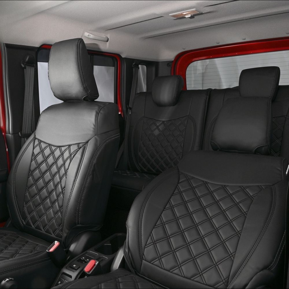 新車にお薦めシートカバー (ブラック×ブラックステッチ) キルトデザインシートカバー ジムニーノマド JB74W R7/4- JC74-BK-1903 PVC難燃レザー
