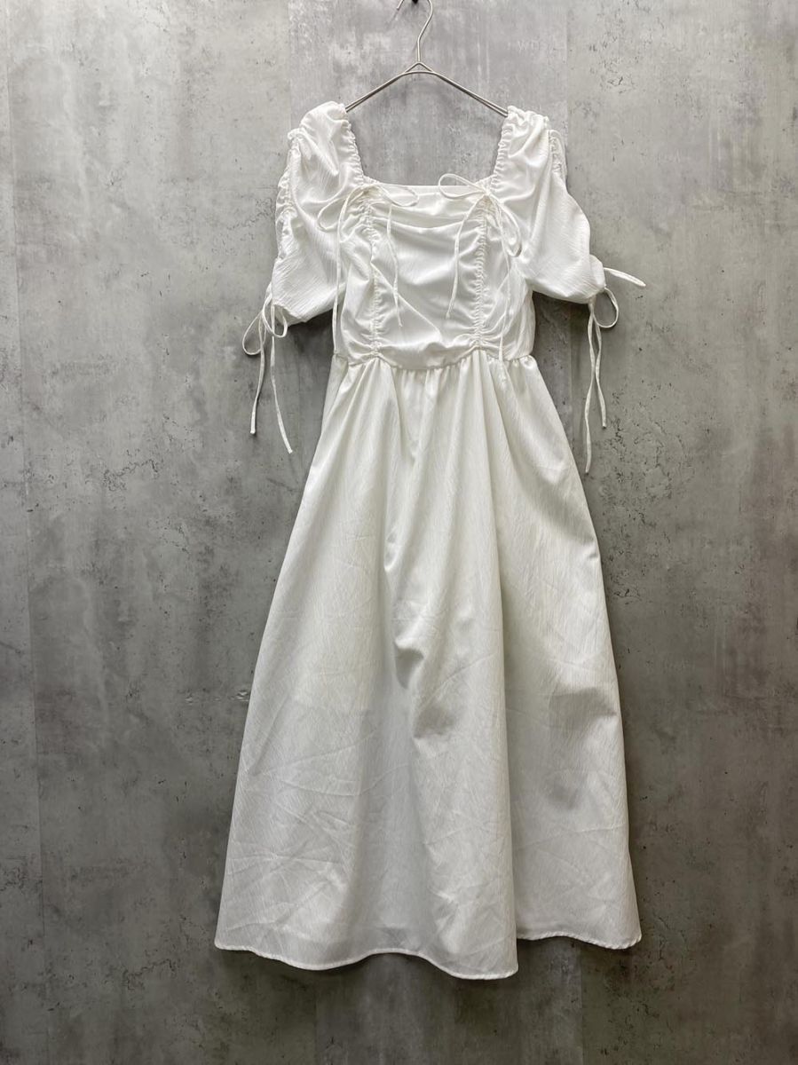 新品 continuer de NICE CLAUP コンティニューデナイスクラップ 半袖 スクエアネックドロスト ワンピース sizeF/白 ■◆ レディース