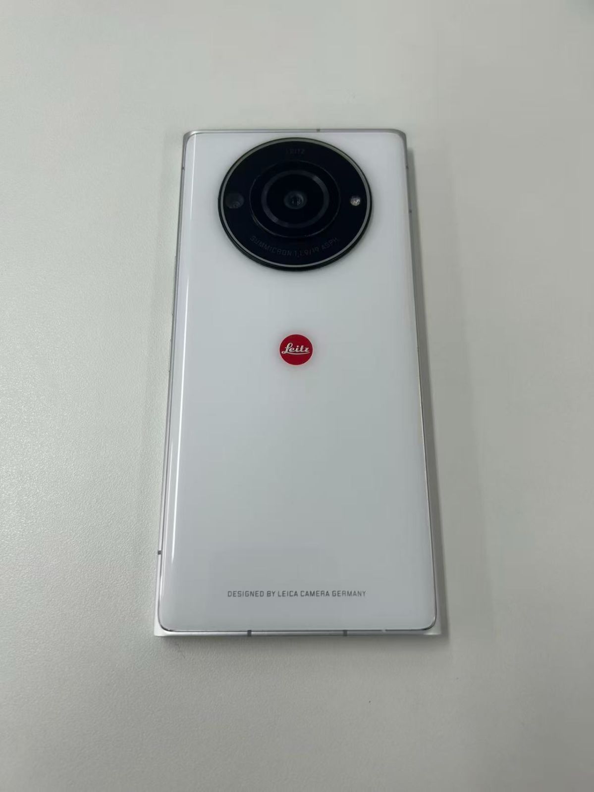 【訳あり品】Leitz phone 2 ホワイト
