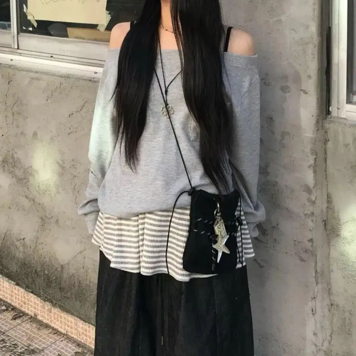 オーエンエン ワッフル オフショルダー ポケット スウェット グレー モーレハウス