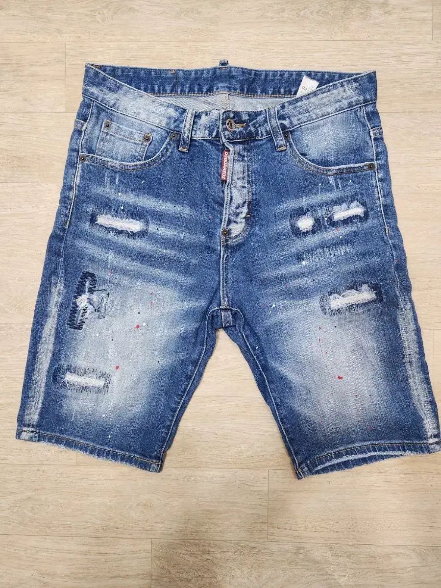 DSQUARED2 ディースクエアード2 デニム ハーフパンツ ダメージ 