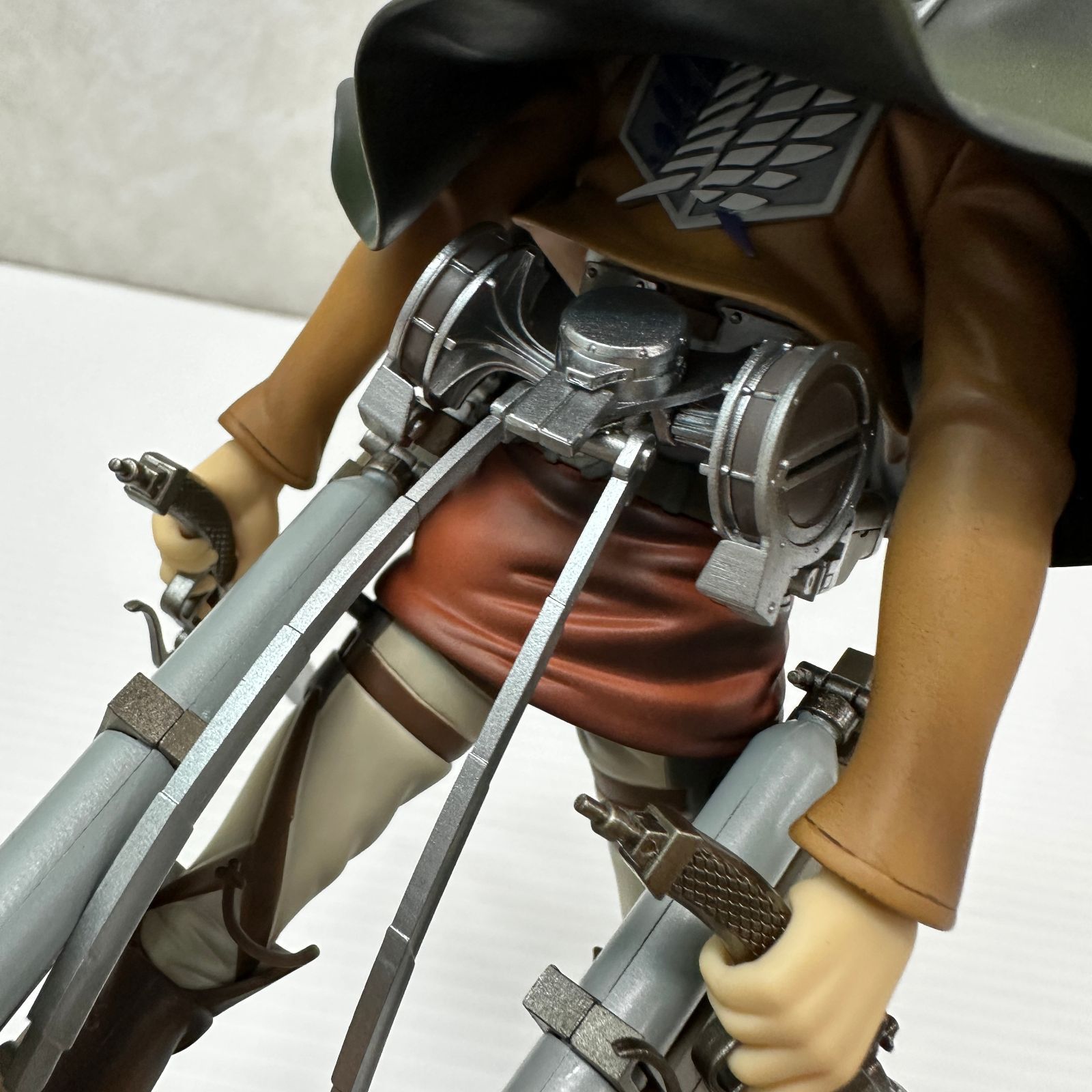BRAVE-ACT 進撃の巨人リヴァイ 1/8 完成品フィギュア ジャンク品