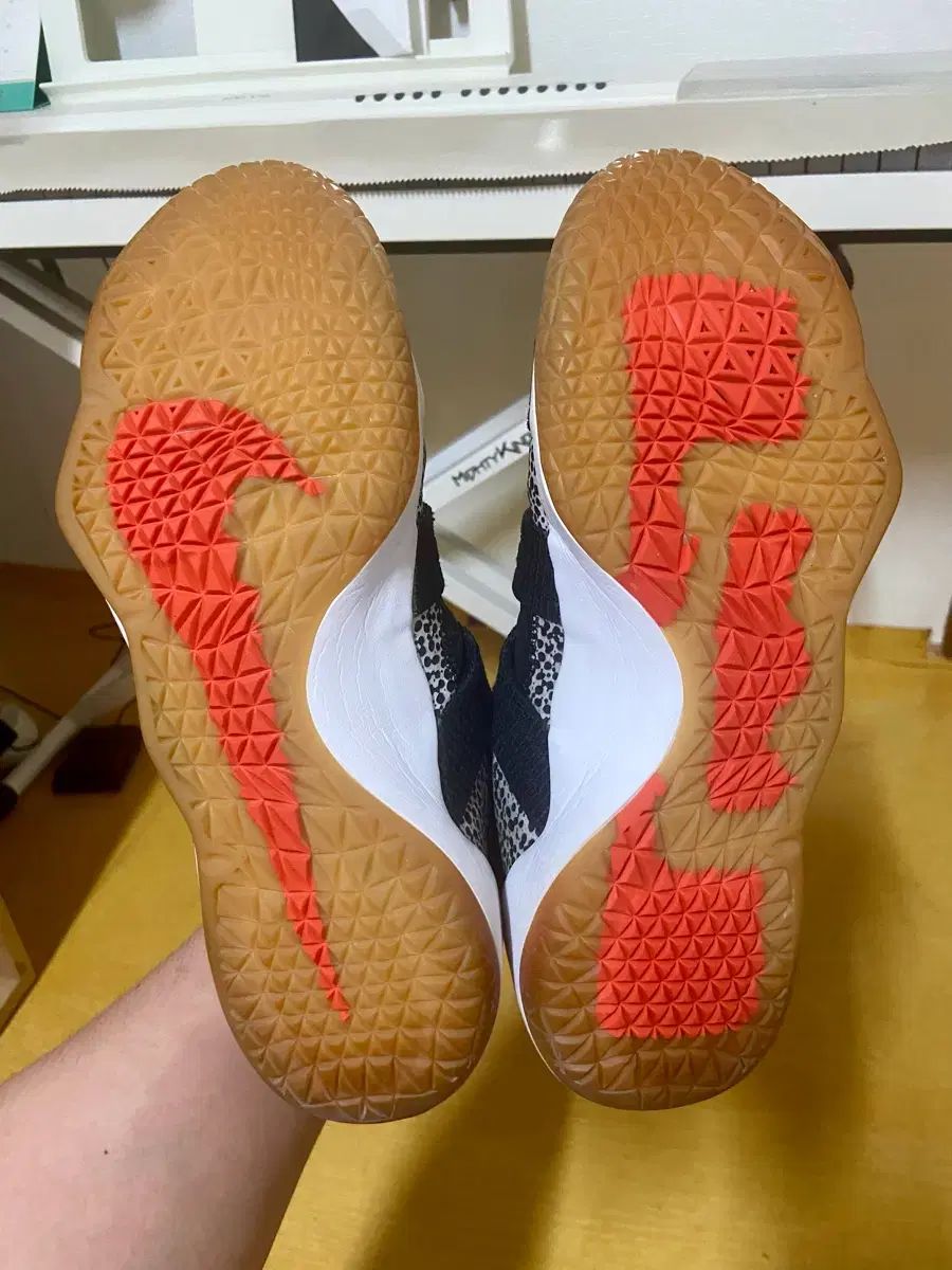 275 NIKE レブロン ソルジャー11 バスケシューズ 275 NIKE レブロン ソルジャー11 バスケシューズ