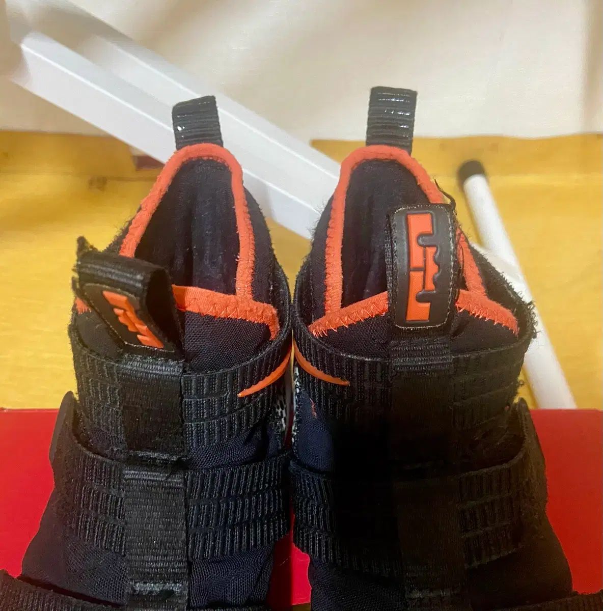 275 NIKE レブロン ソルジャー11 バスケシューズ 275 NIKE レブロン ソルジャー11 バスケシューズ