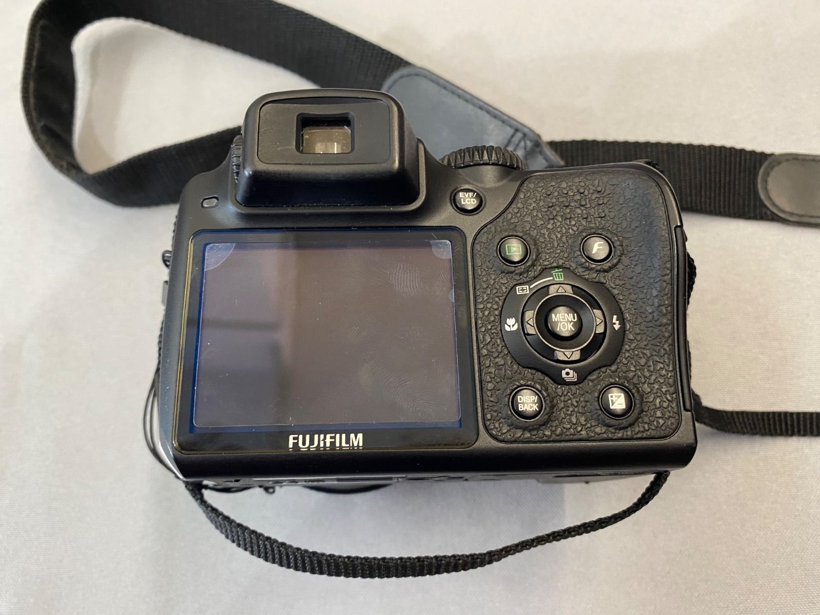【中古】「非常に良い」FUJIFILM デジタルカメラ FinePix (ファインピックス) S8100FD ブラック FX-S8100FD FUJIFILM デジタルカメラ FinePix S8100FD