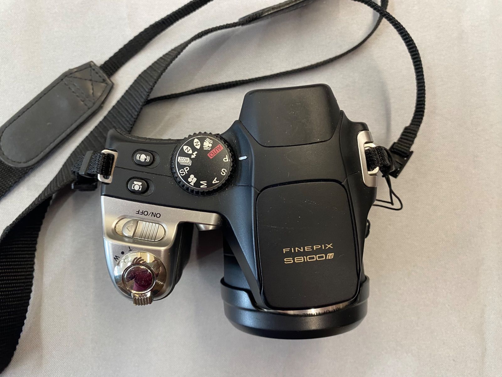 【中古】FUJIFILM デジタルカメラ FinePix (ファインピックス) S8100FD ブラック FX-S8100FD Fujifilm FinePix S8100fd Digital Bridge Camera, 10 Megapixels, 18x