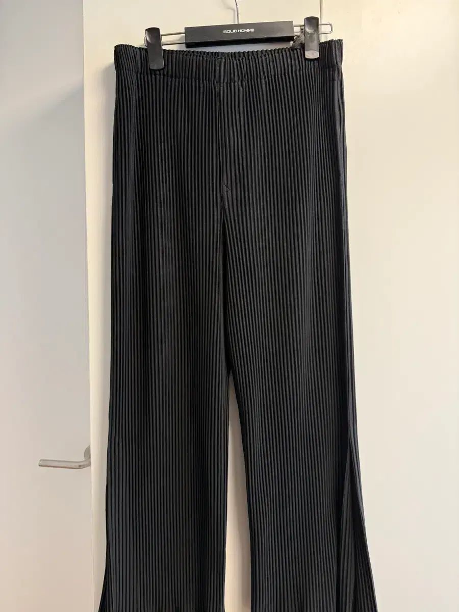HOMME PLISSÉ オムプリッセ フレア パンツ hp56jf140 3サイズ