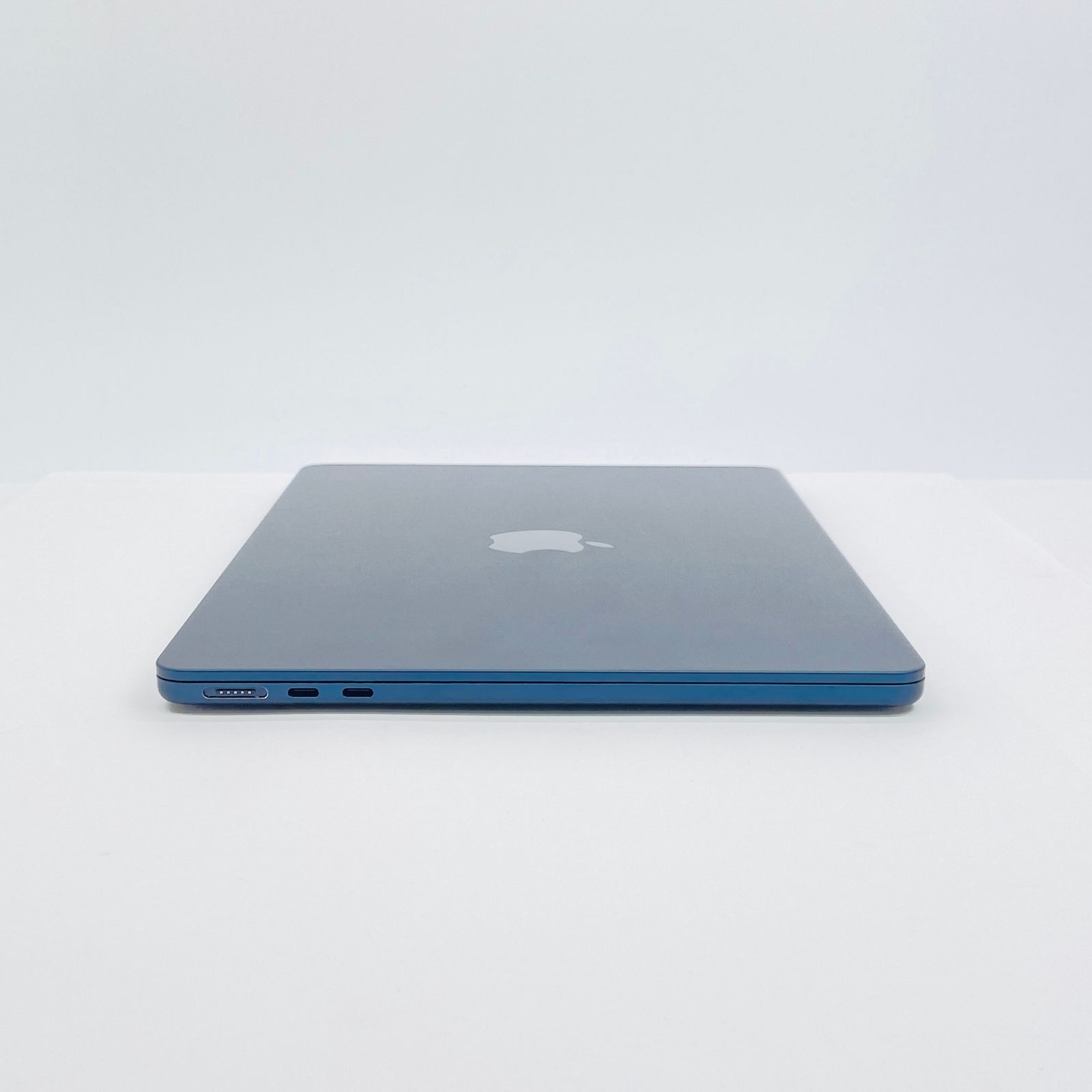 Apple MacBook Air Liquid Retina 13.6インチ (Mid 2022) M2 8コア