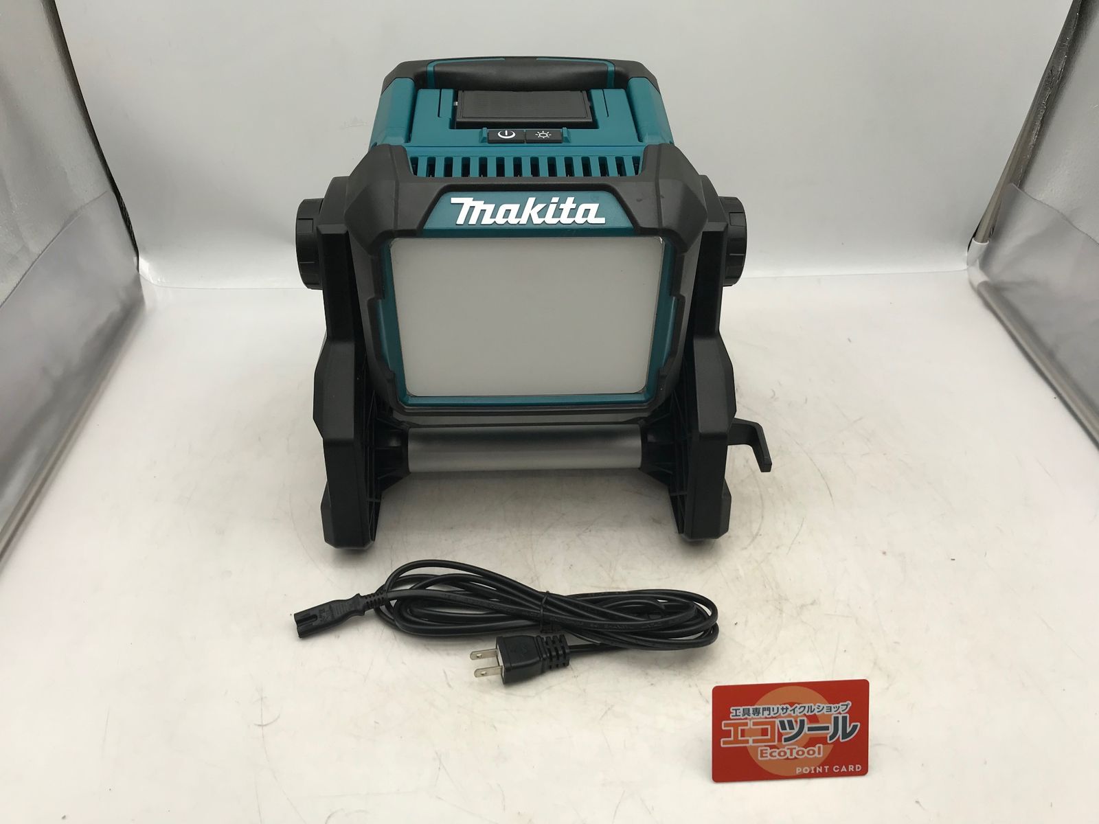 【中古品】Makita/マキタ ML811 ☆ 14.4V/18Vバッテリ・AC両用スタンドライト [IT_V9WMJ][小牧][M04]