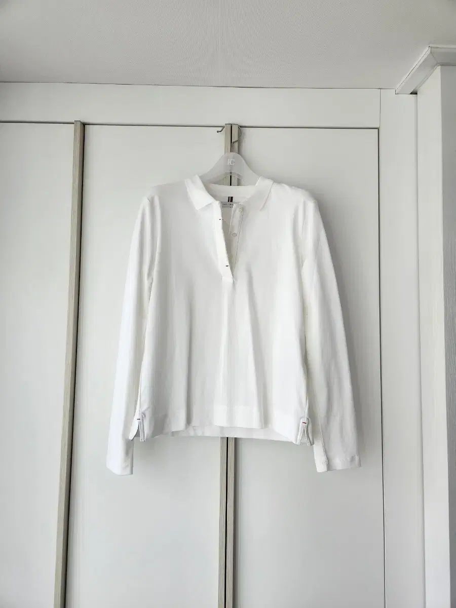 (タグ付き新品) トミーヒルフィガー 白 KARA 長袖 Tシャツ
