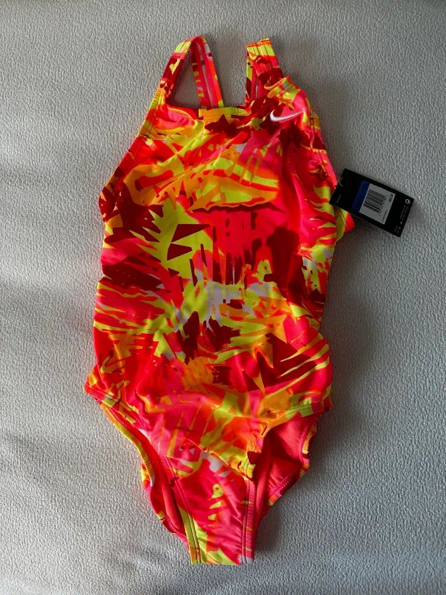 (新品) NIKE トロピック RESONANCE pt.1 The Past Ver. バッグ 水着 サイズ 30