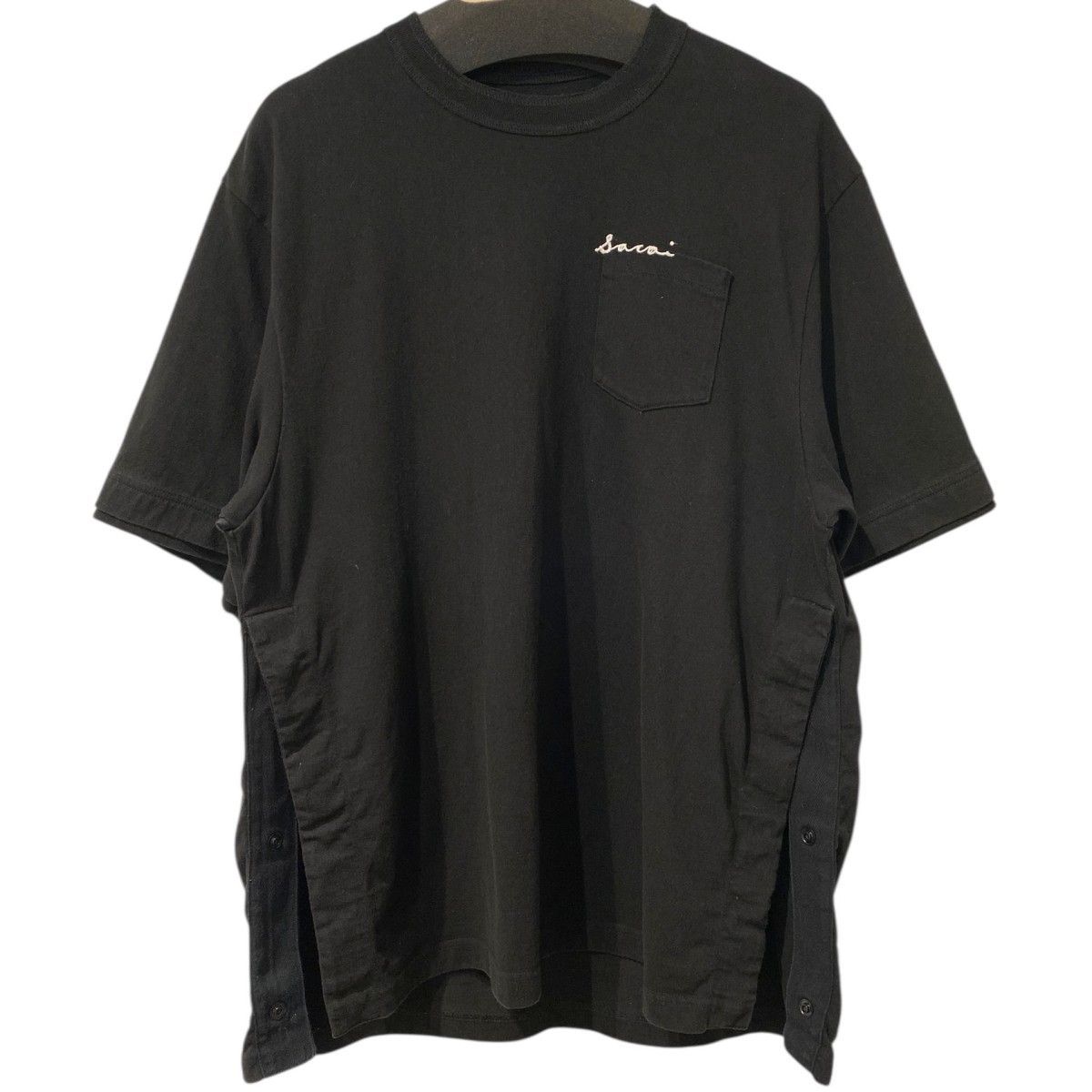 sacai 22SS Cotton Twill T-Shirtロゴ刺繍切替ドッキングコットンツイルTシャツ サイドスナップボタン 8069000114669