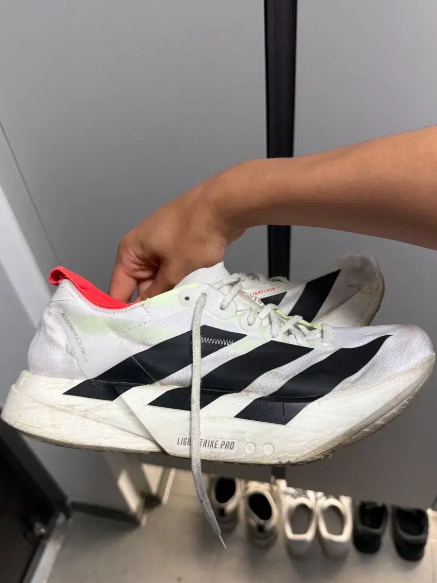 アディオス プロ4 ランニングシューズ 270