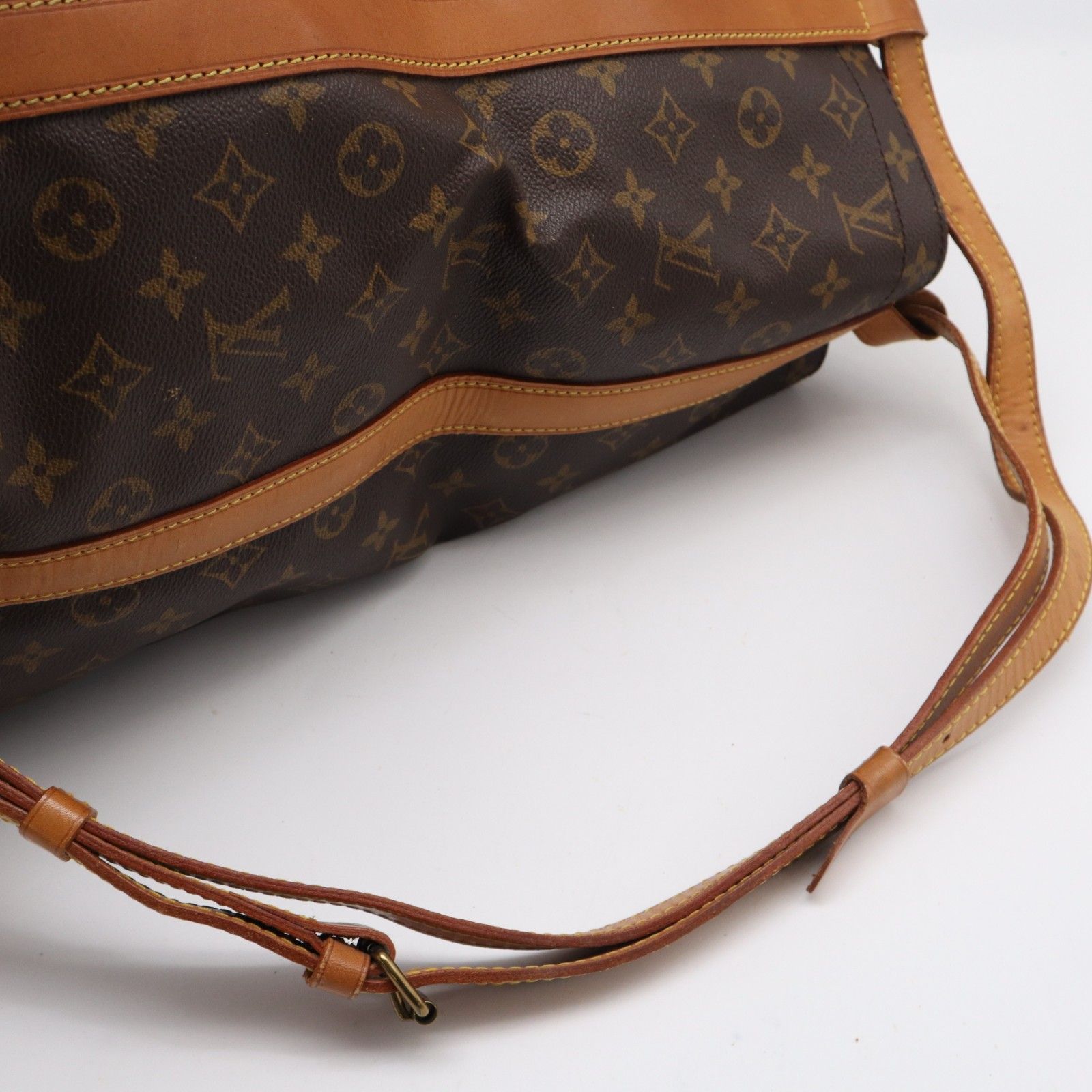 ☆3日以内返品可☆ LOUIS VUITTON ルイ・ヴィトン モノグラム ランドネ 