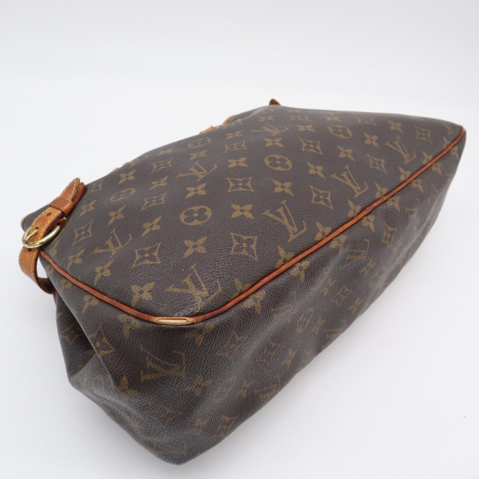 ヴィトン　モノグラム　バディニョールオリゾンタル　M51154 ☆3日以内返品可☆ LOUIS VUITTON ルイ・ヴィトン モノグラム