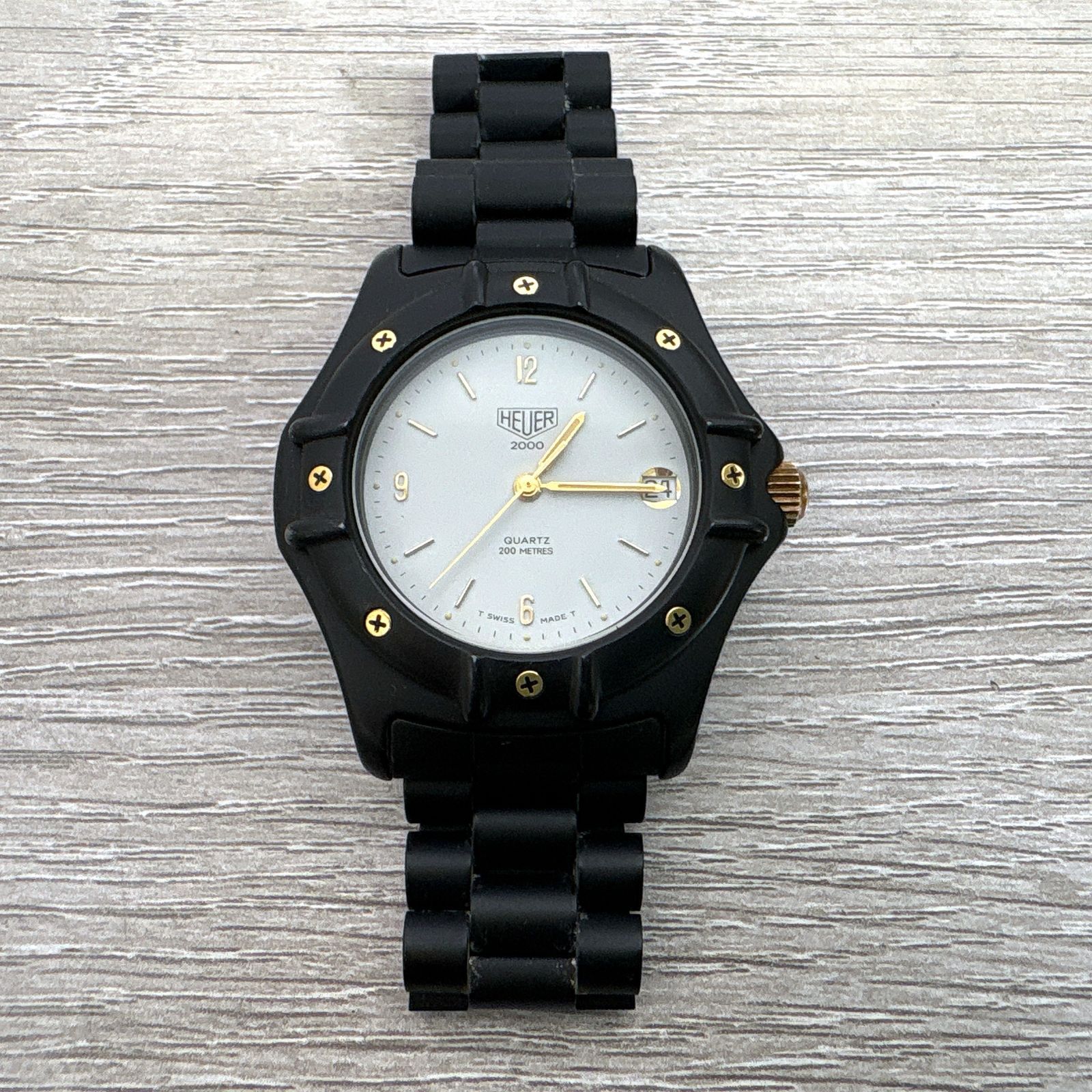 TAG HEUER HEUER 2000 953.006 クォーツ メンズ腕時計 黒 金 200M 旧ロゴ ステンレススチール