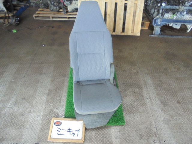 5FU3520 AM2 三菱 ミニキャブ ミーブ バン U68V CD ハイルーフ 助手席シート　アシスタントシート