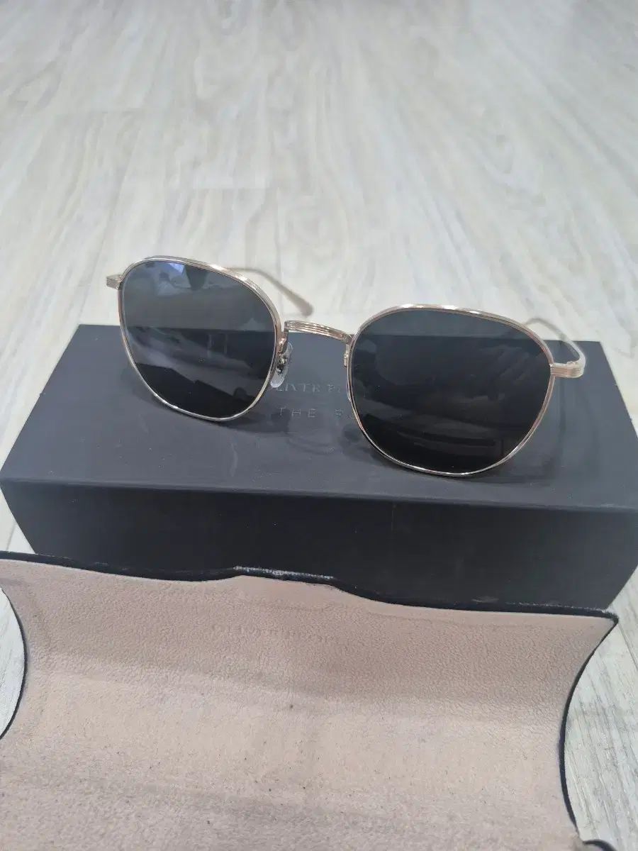 OLIVER PEOPLES(オリバーピープルズ) × The Row コラボ ボードミーティング2 金縁