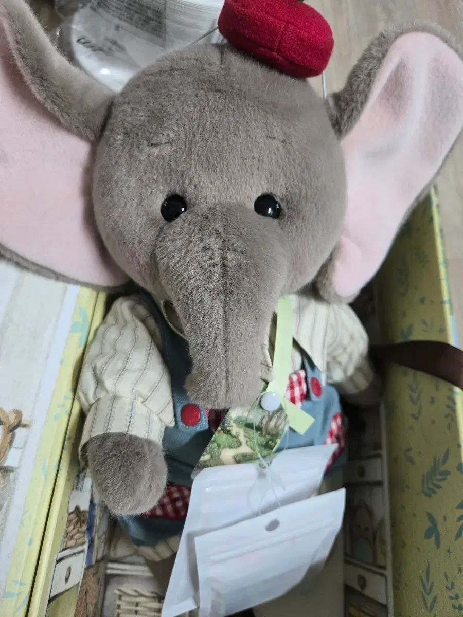 テディテイルズ コウelephant