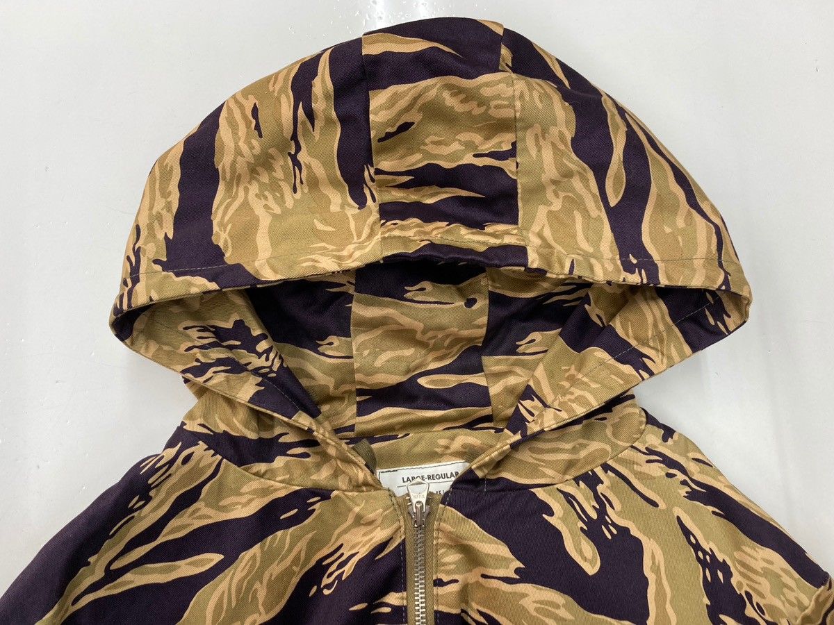 リアルマッコイズ　カモフラジャケット　刺繍 リアルマッコイズ THE REAL McCOY'S TIGER CAMOUFLAGE PARKA タイガー