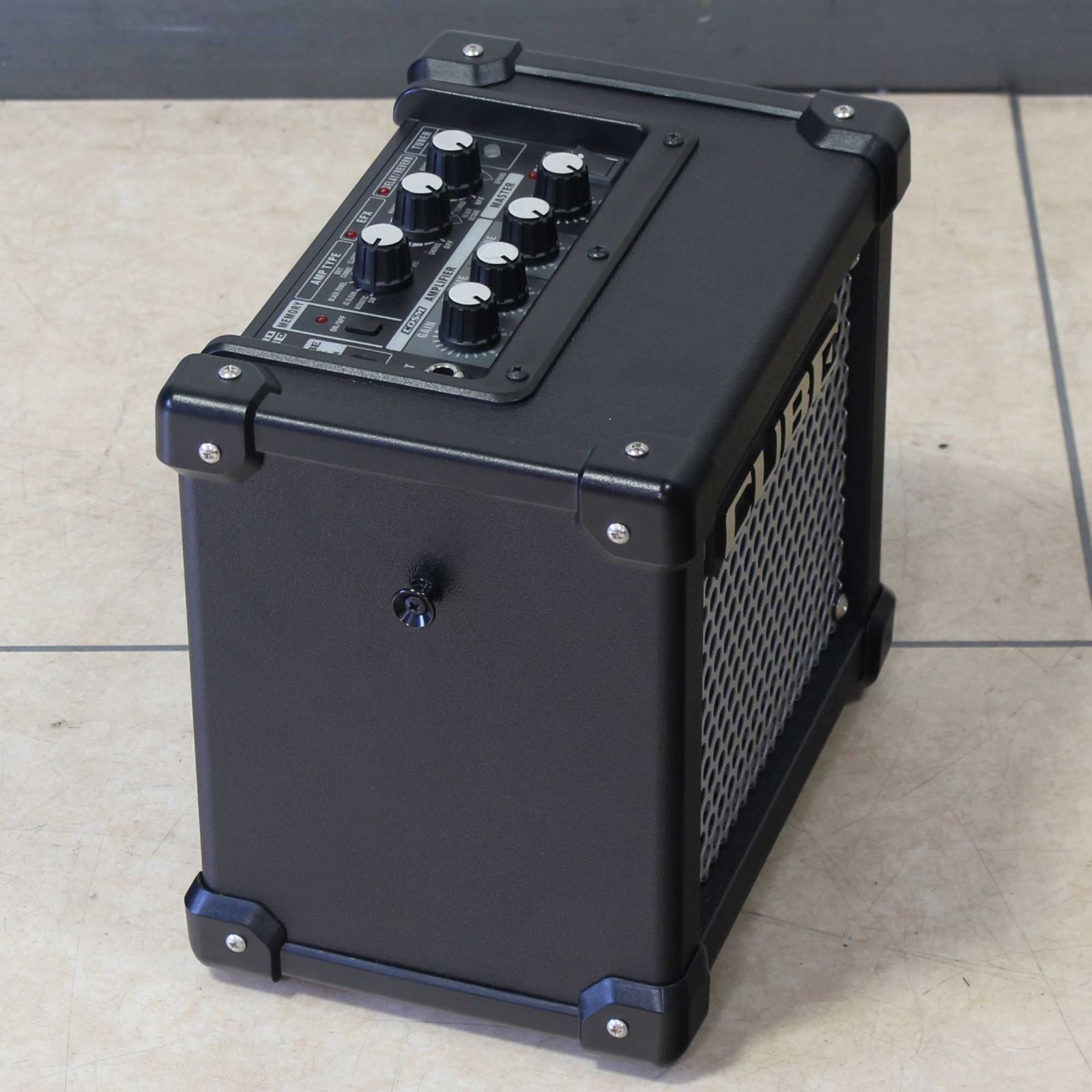中古 Roland Micro Cube GX M-CUBE GX 最新CUBEのエッセンスを超小型
