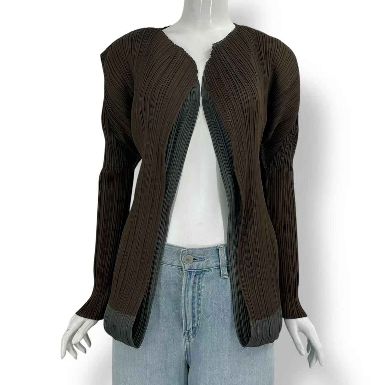新品同様 ISSEY MIYAKE イッセイミヤケ PLEATS PLEASE プリーツプリーズ カーディガン フェイクレイヤードトップス ブラウン サイズ4
