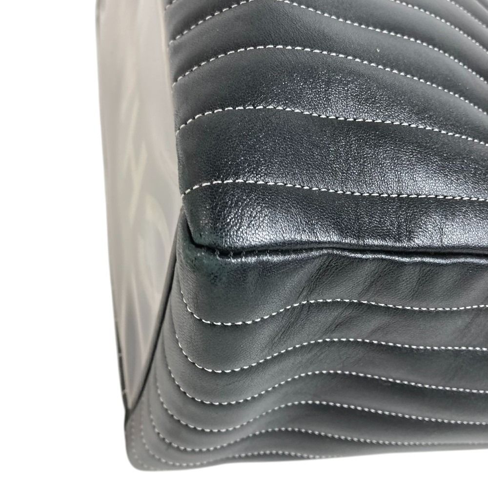 CHANEL シャネル ショルダーバッグ CC ココマーク ロゴ レザー