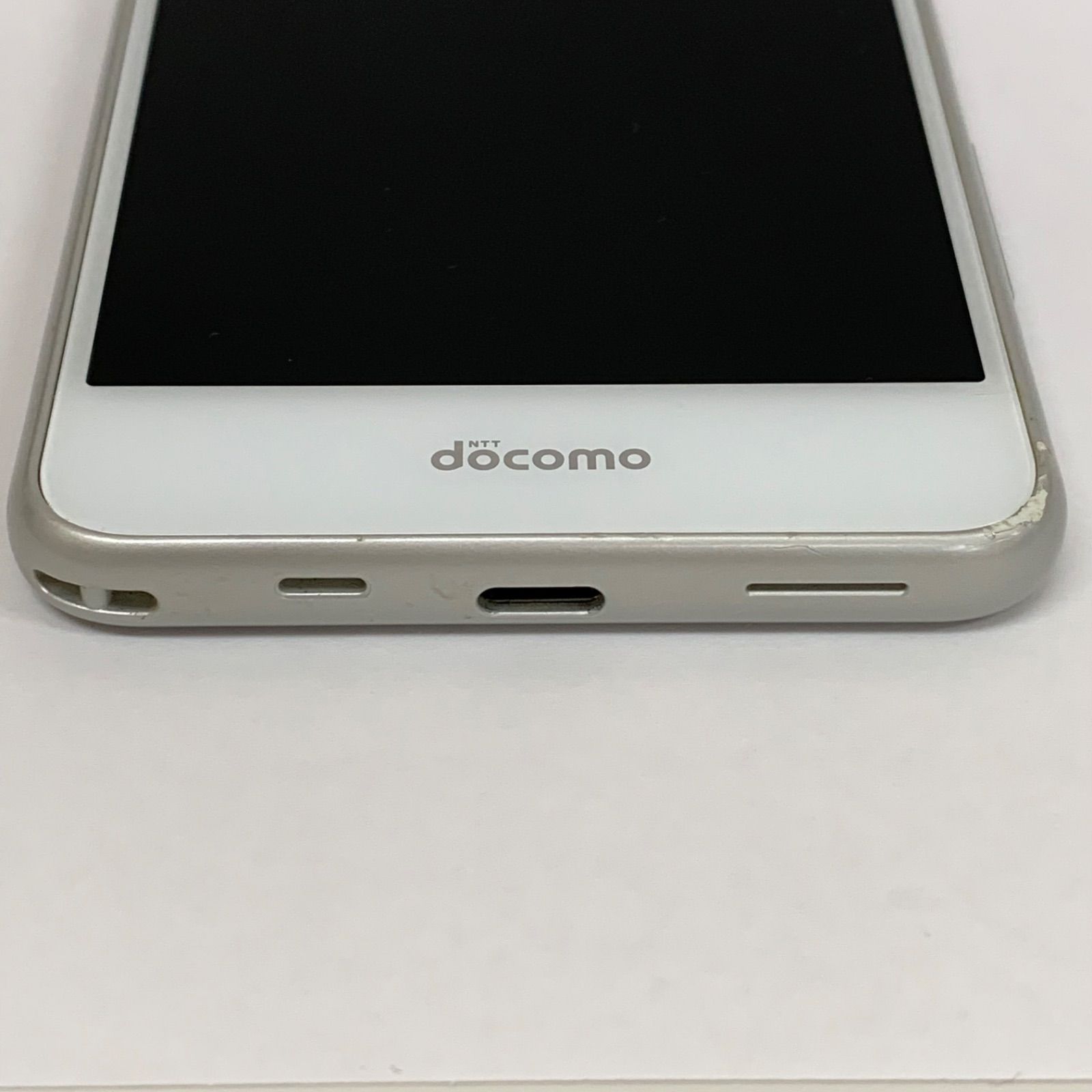 docomo arrows F-04K ホワイト 32GB 良好電池 - メルカリ