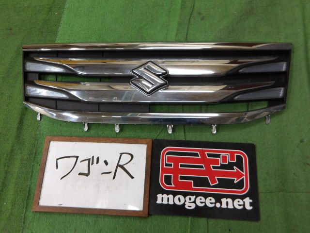7FV8017 BIE1 スズキ ワゴンR MH44S 3型 FZ フロントグリル　71741-85P1