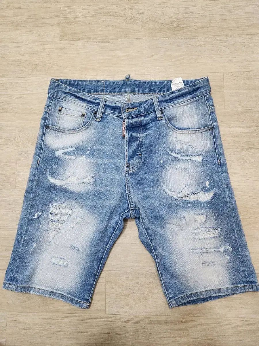 DSQUARED2 ディスクエアード デニム ハーフパンツ 48 - メルカリ
