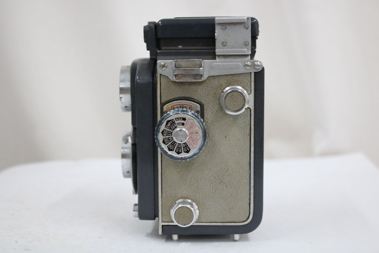 【訳あり品】 ヤシカ Yashica-44 Yashikor 60mm F3.5 二眼カメラ e12366