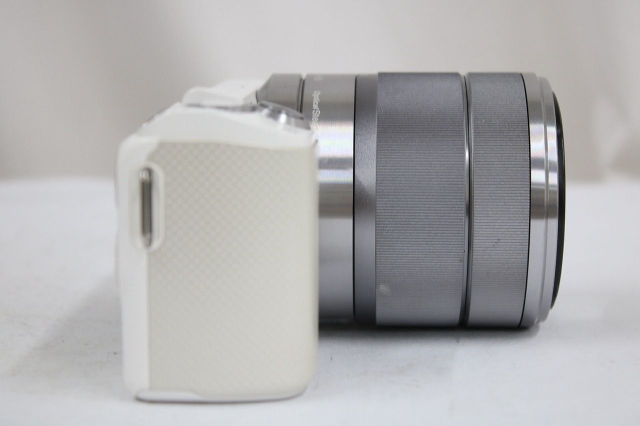 【返品保証】 【シャッター3697回】ソニー Sony α NEX-5N ホワイト E18-55mm F3.5-5.6 ミラーレス一眼 e12370 【返品保証】 【シャッター3697回】ソニー Sony α NEX-5N ホワイト E18-55mm F3.5-5.6 ミラーレス一眼 e12370