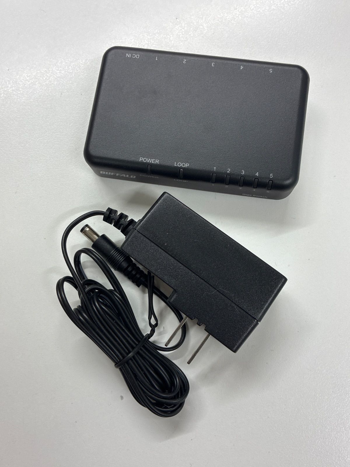 BUFFALO LSW6-GT-5EPL/NBK ギガ5ポート スイッチングハブ 2台セット 未