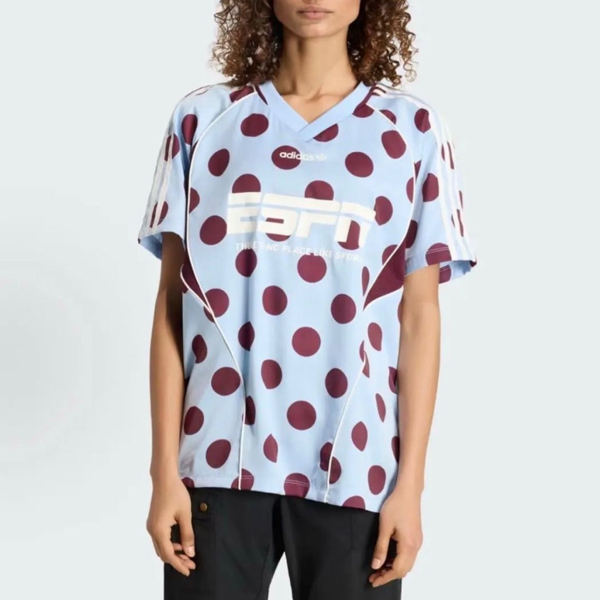 新品 Adidas STREET 半袖Tシャツ KV1188 新品 Adidas STREET 半袖Tシャツ KV1188