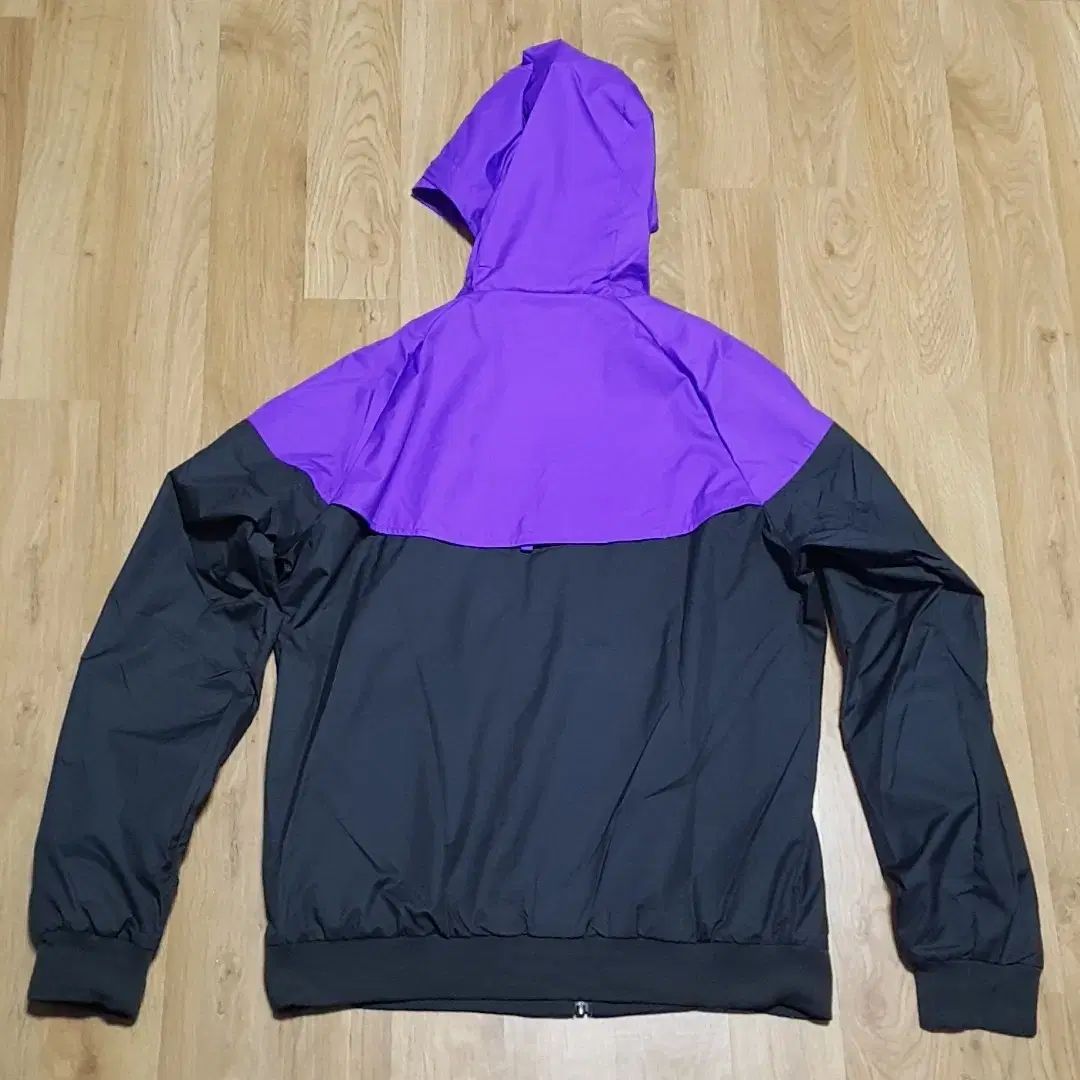 ナイキ トッテナム ウィンドランナー ウィンドブレーカー 919579-010 出品