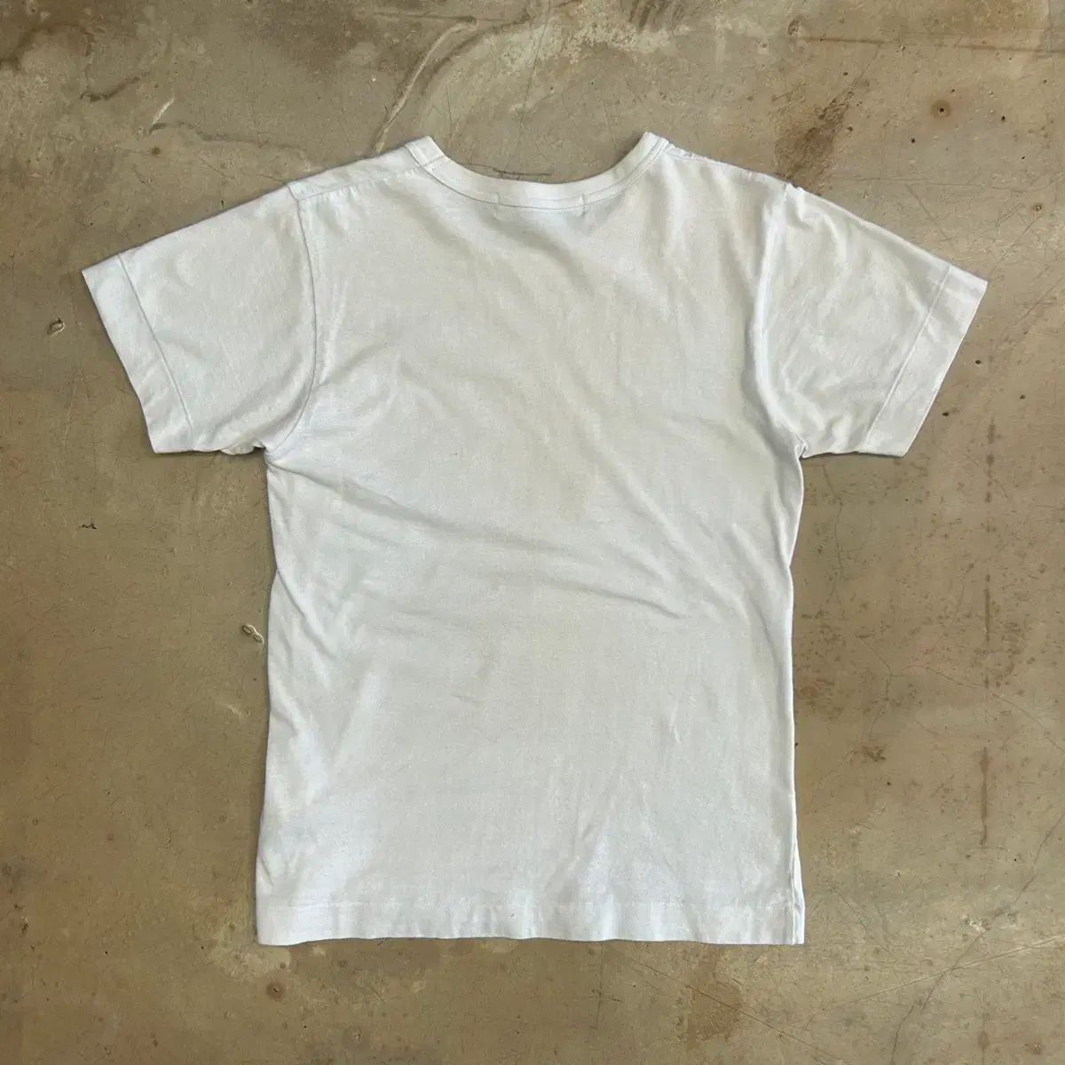 COMME des GARCONS ブラックハートワッペン レディース Tシャツ 白 半袖 COMME des GARCONS ブラックハートワッペン レディース Tシャツ 白 半袖