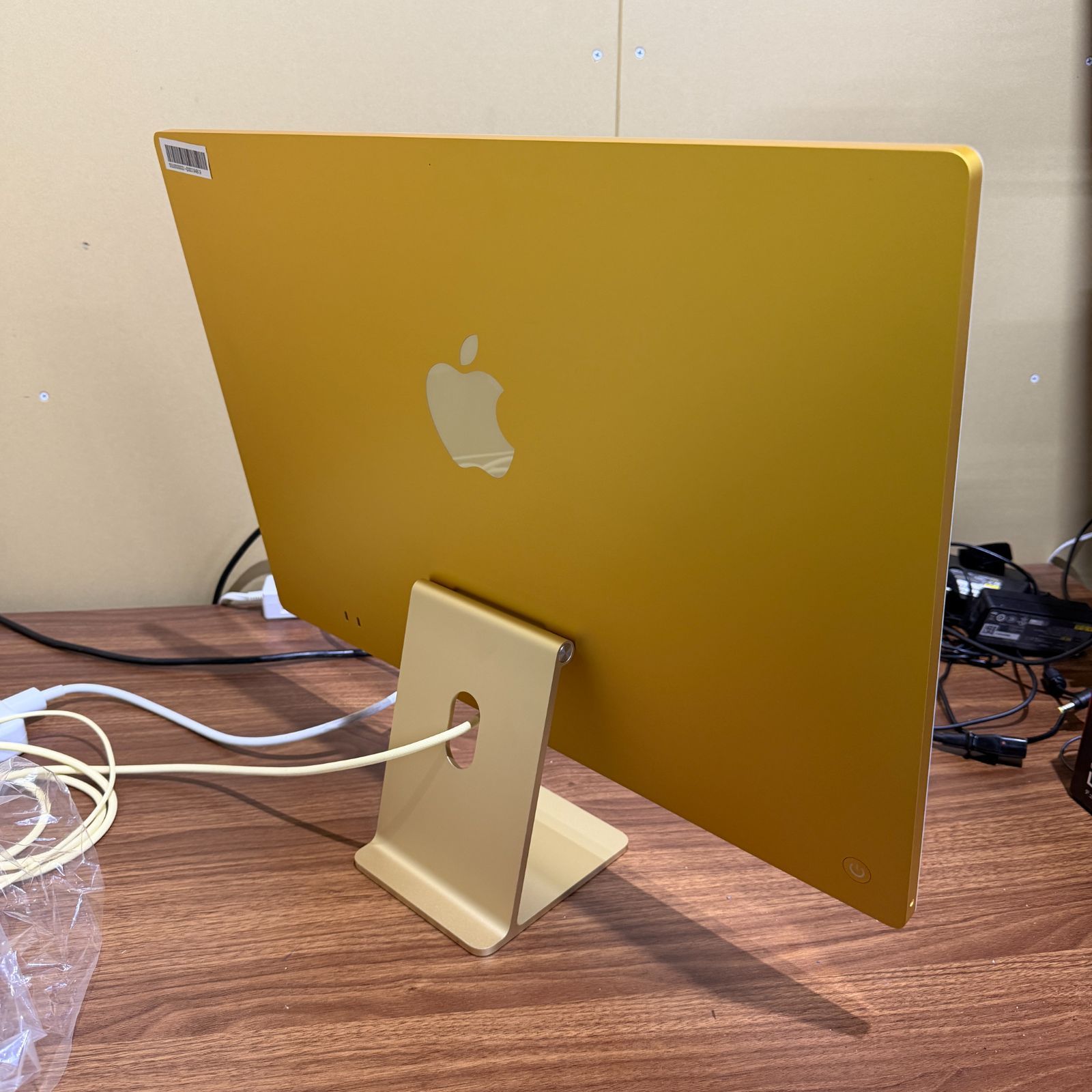 iMac 24インチ M4 16GB/256GB イエロー 中古 - メルカリ