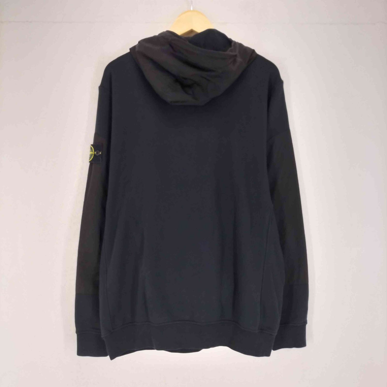 ストーンアイランド STONE ISLAND ナイロンフーディースウェット