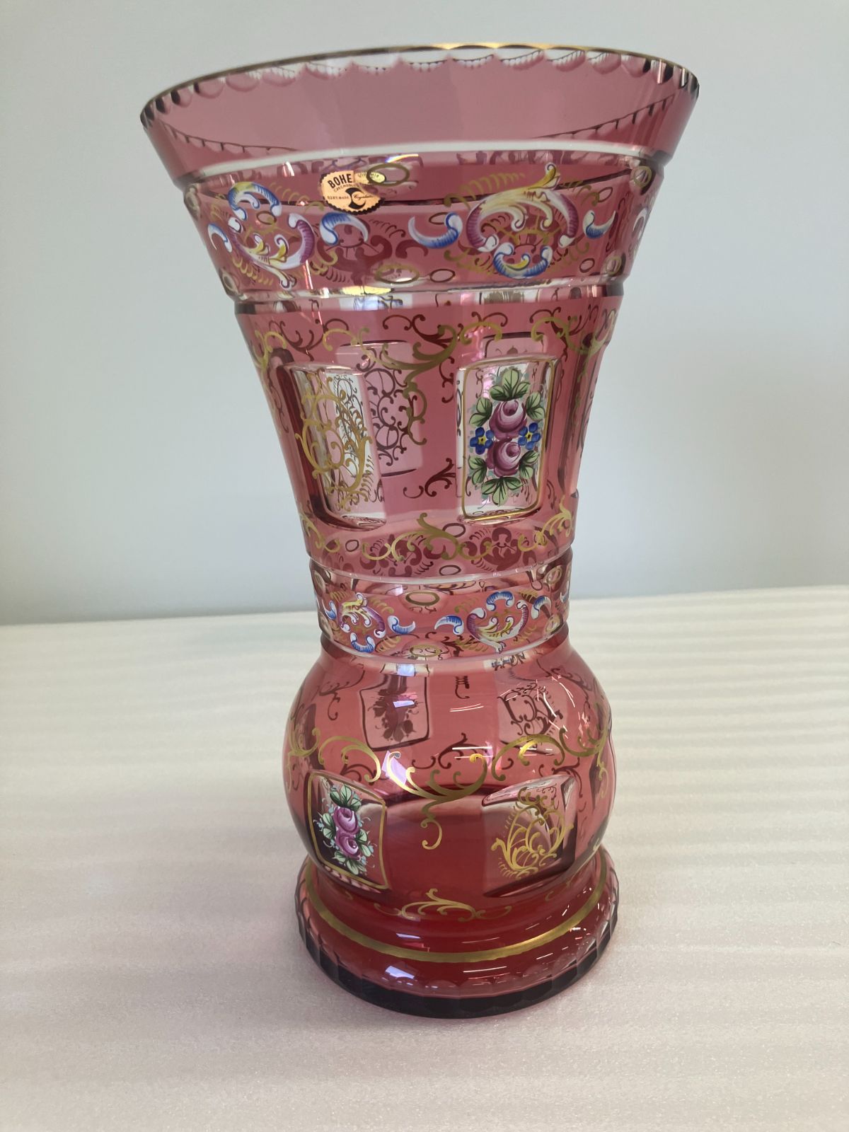 BOHEMIA チェコスロバキア製 ピンクガラス フラワーベース 金彩 グラス BOHEMIAボヘミアガラス 花瓶フラワーベースピンク金彩チェコガラス