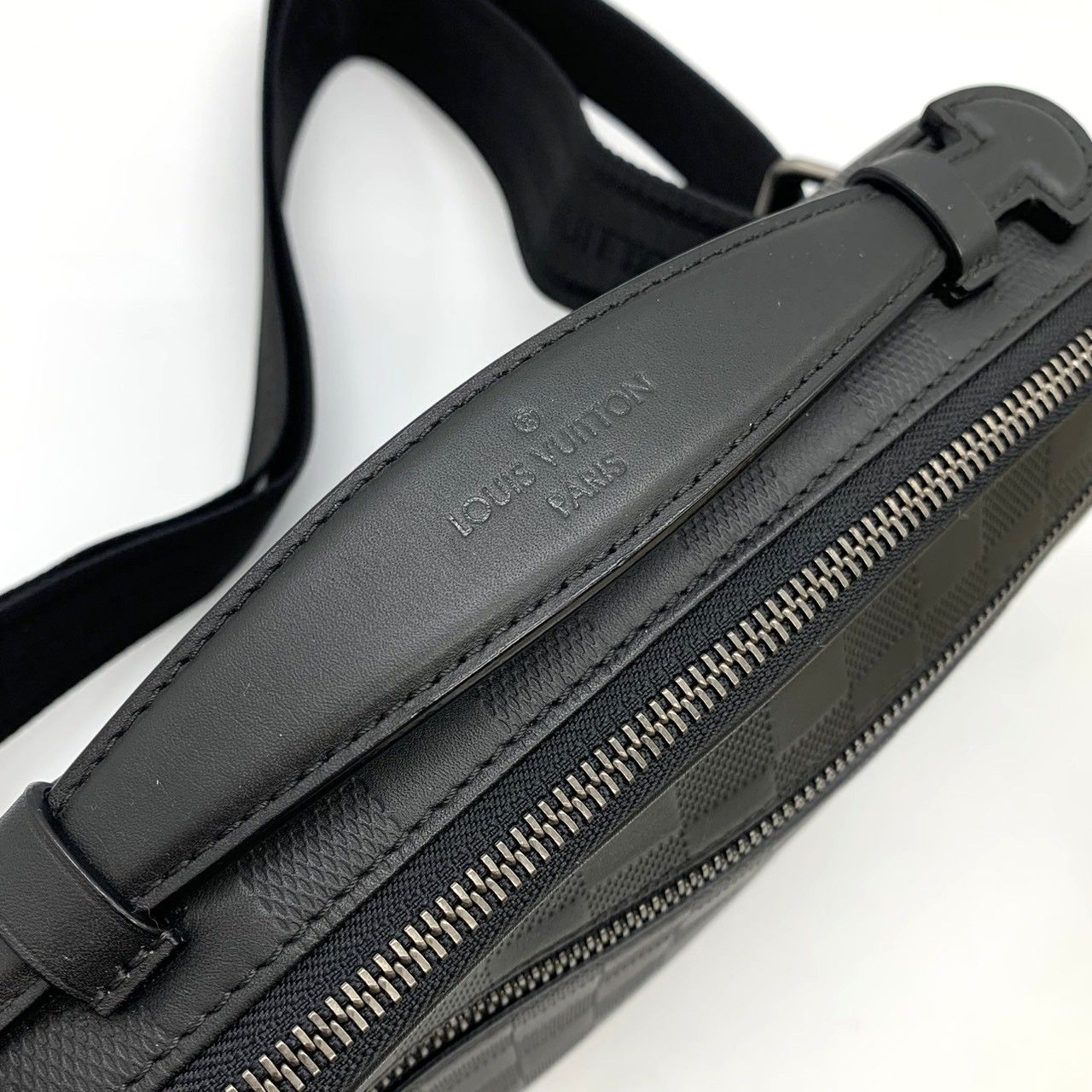 LOUIS VUITTON ルイ・ヴィトン アンブレール N41288 ボディバッグ