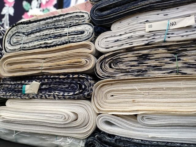 平和屋本店■浴衣反物 まとめて 45点 鶴 蝶 花柄 Kansai 山本寛斎 三升染 源氏物語 など 全て未使用 ppp3756