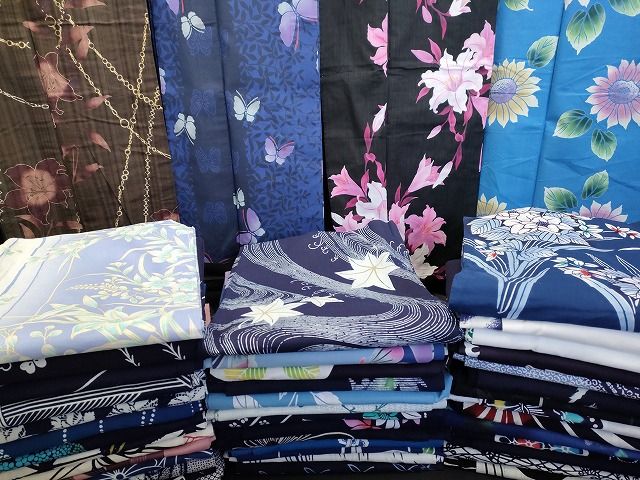 平和屋本店■浴衣 まとめて 45点 蝶 花柄 向日葵 竜田川文様 ラメ Pinky&Dianne など 着用可能多数 未使用品あり ppp3477