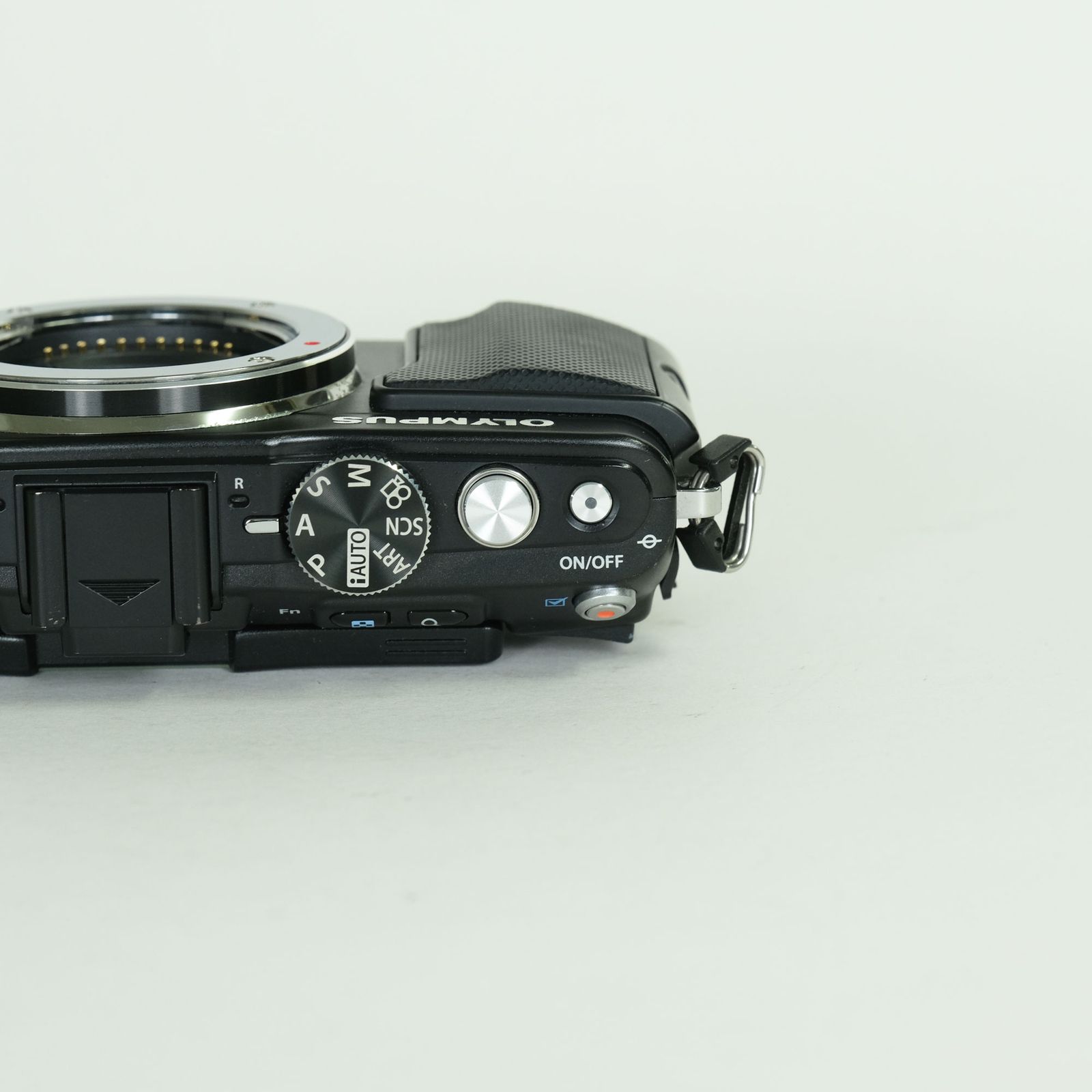 難あり品 | シャッター数2,687回] OLYMPUS PEN Lite E-PL5 ボディ