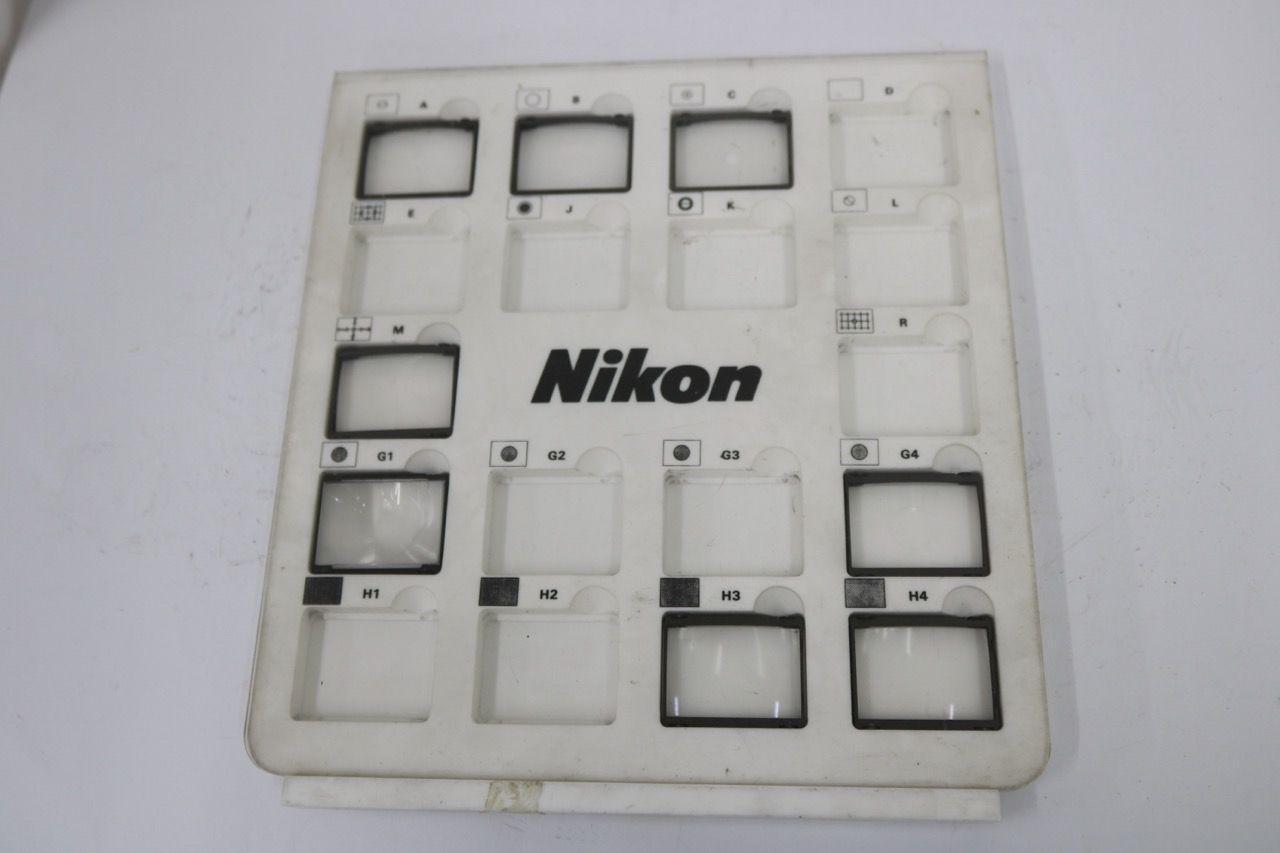 【返品保証】 ニコン Nikon フォーカシングスクリーン 展示ケース付き e12595