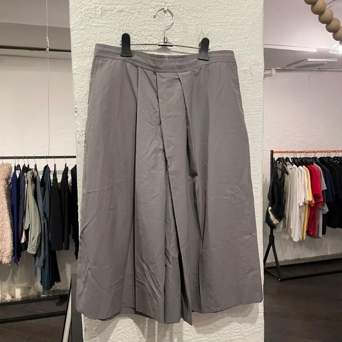 アンユーズド プリーツ ハカマ パンツ
