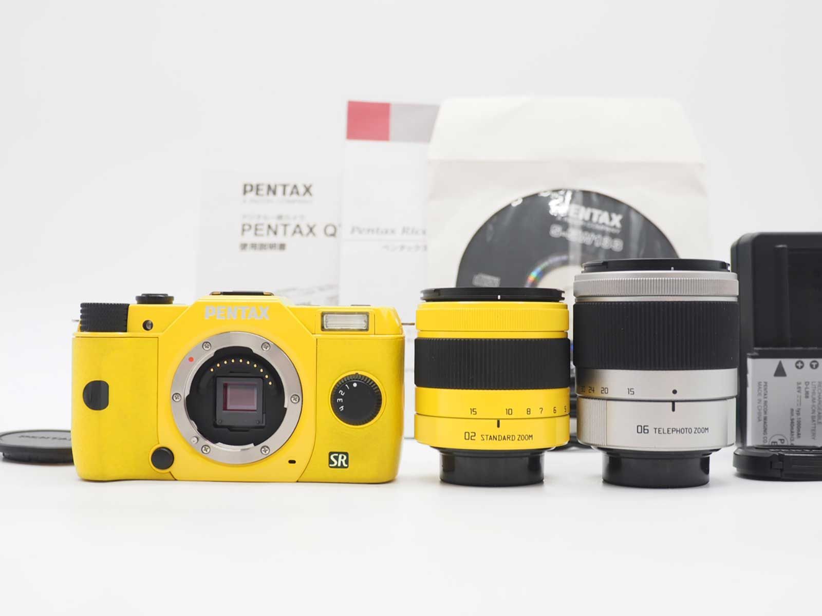ペンタックス Pentax Q7 Yellow x Yellow 12.4MP Camera 02 06 Lens 905 Shots [美品] #Z6221A