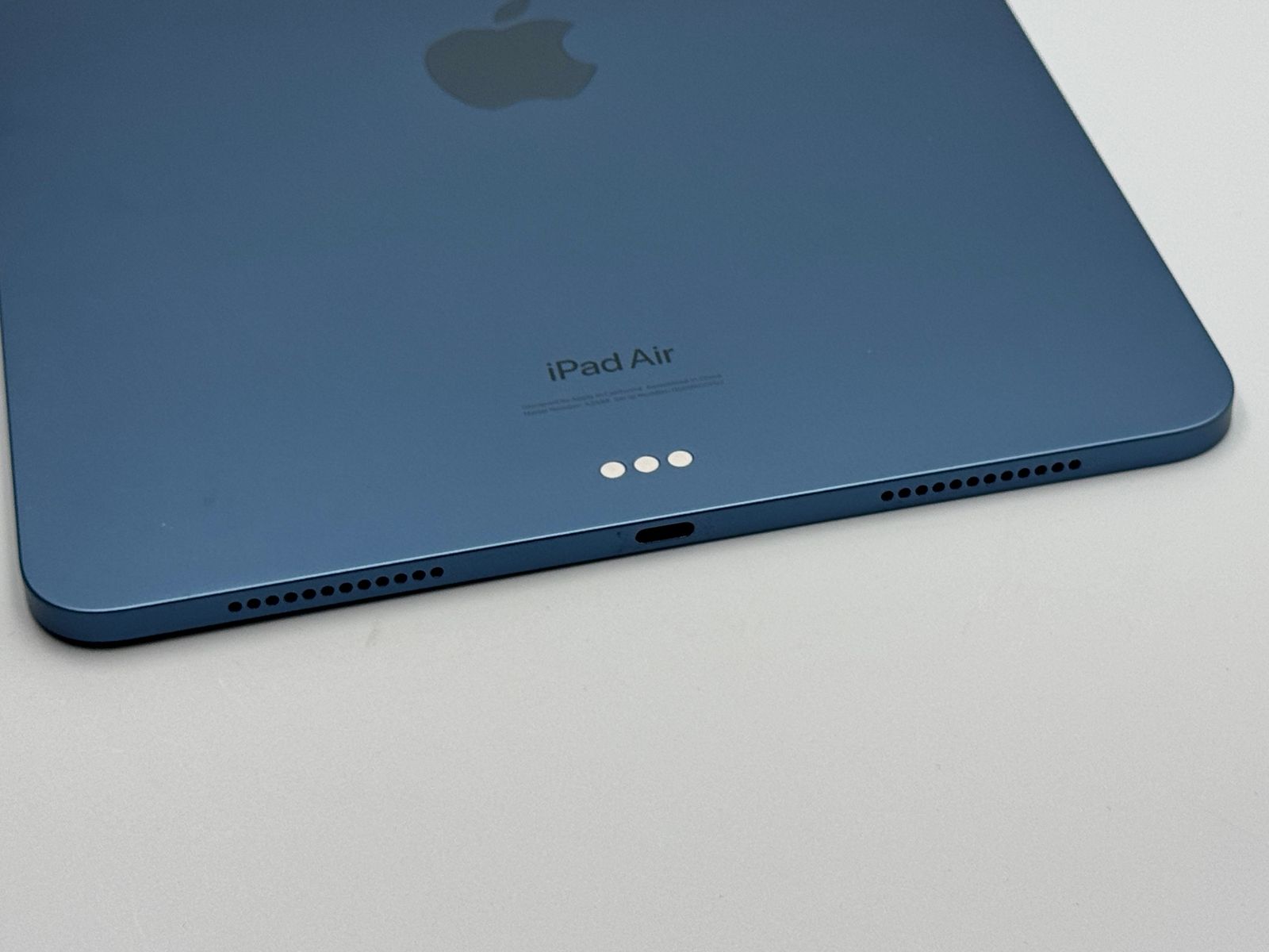 iPad Air 5 64GB ブルー (中古B) バッテリー83% - メルカリ